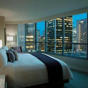 Marriott Pinnacle Downtown 4*, Vancouver Canada